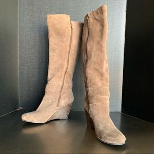 BCBG ENERATION BROWN KNEE HIGH WEDGE HEEL BOOT